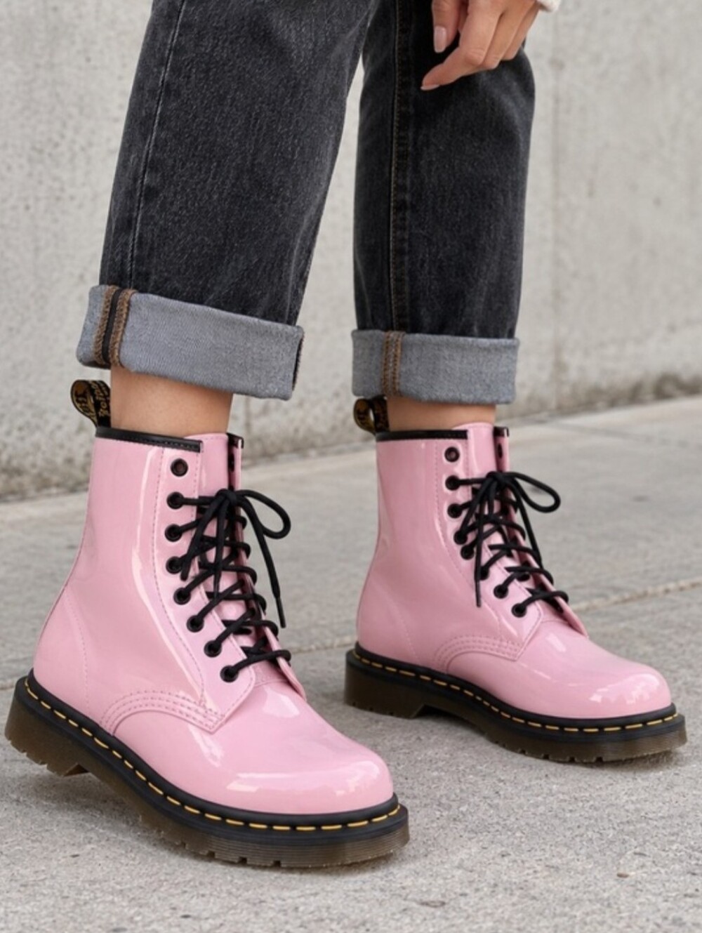 Doc Martens 1460 W Pale Pink Patent Leather Lace Up Combat Boots Women 8.0